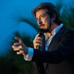 Paolo Ruffini che presenta la Serata